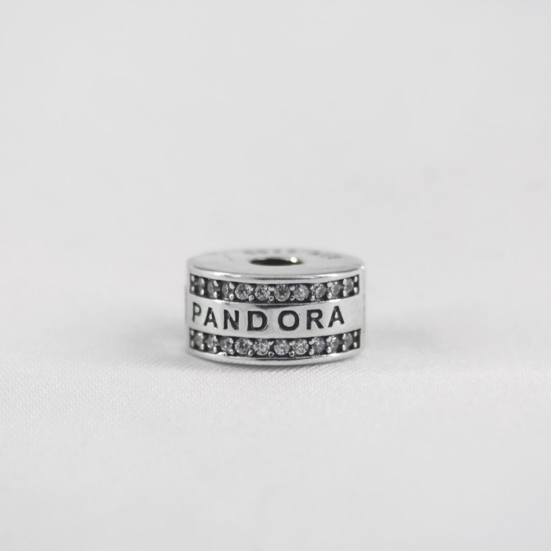 CHARM SUJETADOR TAMBOR CIRCONES